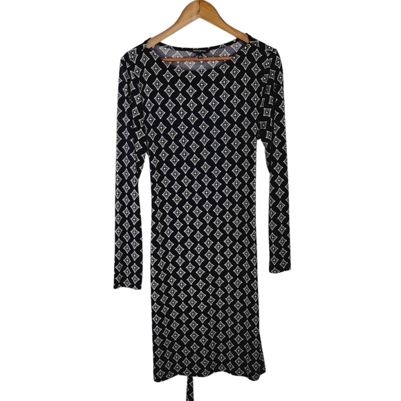 Talbots Dresses & Skirts - ❤️ Banana Republic Factory long sleeve black and white print dress sizeL